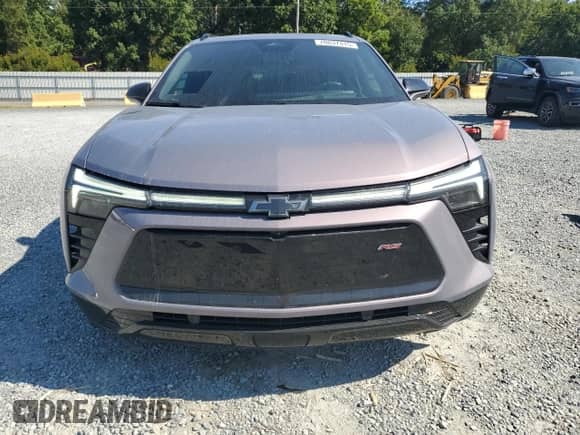 2024 Chevrolet Blazer EV RWD RS z VIN 3GNKDHRK5RS231361, wystawiony jako Copart lot #70037415 z przebiegiem 24 216 mil mil oraz Szkoda całkowita • Salvage title. Historia ofert i sprzedaży dostępna na DreamBid. Obrazek 5.