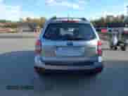 2015 Subaru Forester 2.5i z VIN JF2SJABC0FH433705, wystawiony jako IAAI lot #43556756 z przebiegiem 130 327 mil mil oraz . Historia ofert i sprzedaży dostępna na DreamBid. Obrazek 16.