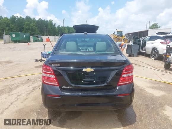 2018 Chevrolet Sonic LS с VIN 1G1JB5SH8J4136152, выставлен на аукционе IAAI как лот 42696660 с пробегом 117 732 миль миль и . История ставок и продаж доступна на DreamBid. Изображение 17.