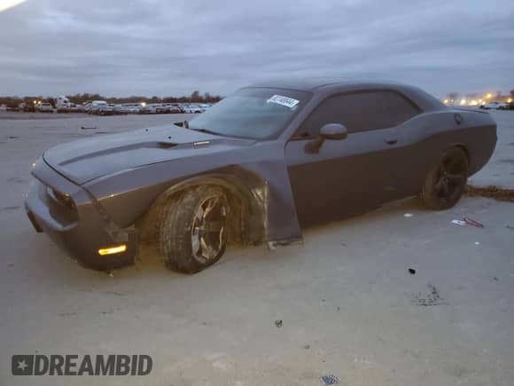 2014 Dodge Challenger R/T Plus with VIN 2C3CDYBT5EH160826, listed as a Copart auction lot 82748844 with 160,152 mi miles and Salvage title. Bid and sale history available at DreamBid. Image 1.