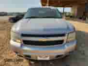 2007 Chevrolet Tahoe LS z VIN 1GNFC13C47J380954, wystawiony jako Copart lot #81503455 z przebiegiem 205 384 mil mil oraz Szkoda całkowita • Salvage title. Historia ofert i sprzedaży dostępna na DreamBid. Obrazek 5.