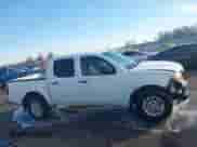 2016 Nissan Frontier S z VIN 1N6AD0EV7GN791926, wystawiony jako IAAI lot #41308257 z przebiegiem 139 253 mil mil oraz . Historia ofert i sprzedaży dostępna na DreamBid. Obrazek 13.