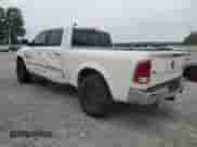 2018 Ram 1500 Laramie z VIN 1C6RR7VM4JS229960, wystawiony jako Copart lot #69930925 z przebiegiem 101 001 mil mil oraz Szkoda całkowita • Salvage title. Historia ofert i sprzedaży dostępna na DreamBid. Obrazek 2.