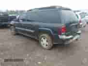 2003 Chevrolet TrailBlazer EXT LT z VIN 1GNET16S836228560, wystawiony jako IAAI lot #42616425 z przebiegiem Nie podano mil oraz . Historia ofert i sprzedaży dostępna na DreamBid. Obrazek 3.