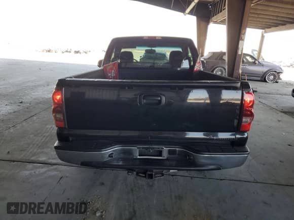 2006 Chevrolet Silverado 1500 Work Truck с VIN 1GCEC14V26Z133405, выставлен на аукционе Copart как лот 68548305 с пробегом 73 598 миль миль и Списание • Salvage title. История ставок и продаж доступна на DreamBid. Изображение 6.