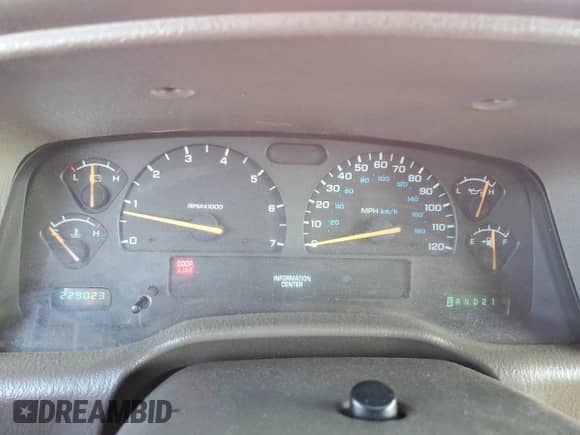 2001 Dodge Durango with VIN 1B4HR28N91F612164, listed as a Copart auction lot 82137745 with 229,023 mi miles and Salvage title. Bid and sale history available at DreamBid. Image 9.