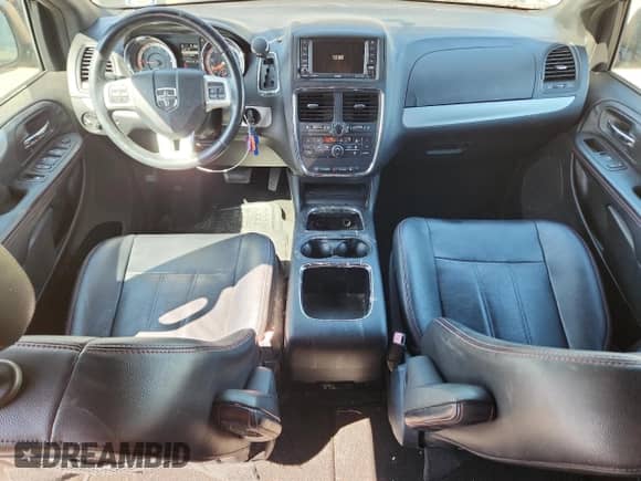 2016 Dodge Grand Caravan R/T с VIN 2C4RDGEG2GR333827, выставлен на аукционе Copart как лот 83755845 с пробегом 149 515 миль миль и Чистый • Clean title. История ставок и продаж доступна на DreamBid. Изображение 8.