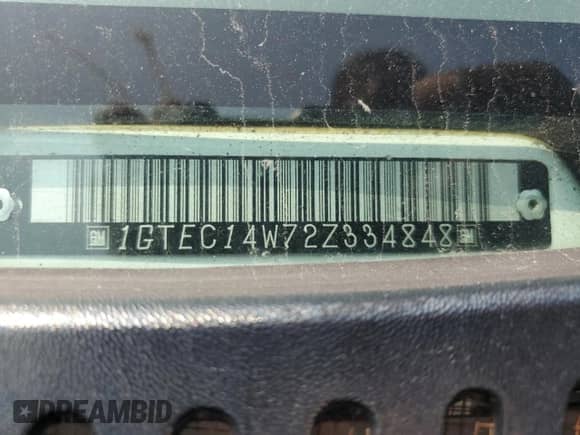 2002 GMC Sierra 1500 z VIN 1GTEC14W72Z334848, wystawiony jako Copart lot #59733325 z przebiegiem 213 155 mil mil oraz Szkoda całkowita • Salvage title. Historia ofert i sprzedaży dostępna na DreamBid. Obrazek 12.