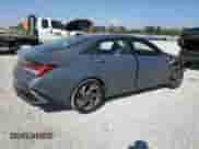 2024 Hyundai Elantra Limited z VIN KMHLN4DJ2RU116942, wystawiony jako Copart lot #81558795 z przebiegiem 21 667 mil mil oraz Szkoda całkowita • Salvage title. Historia ofert i sprzedaży dostępna na DreamBid. Obrazek 3.