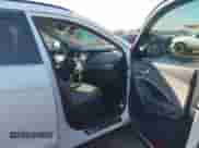 2018 Hyundai Santa Fe 2.4L с VIN 5NMZU3LB2JH058669, выставлен на аукционе IAAI как лот 43306433 с пробегом 64 825 миль миль и . История ставок и продаж доступна на DreamBid. Изображение 5.