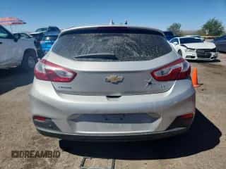 2017 Chevrolet Cruze LT z VIN 3G1BE6SM2HS609472, wystawiony jako Copart lot #83816965 z przebiegiem 89 228 mil mil oraz Szkoda całkowita • Salvage title. Historia ofert i sprzedaży dostępna na DreamBid. Obrazek 6.