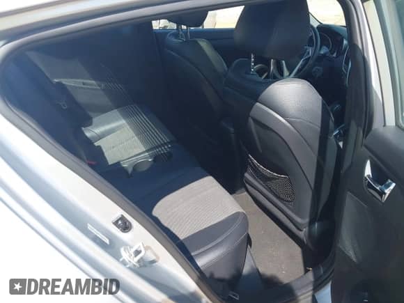 2014 Hyundai Veloster с VIN KMHTC6AD9EU192703, выставлен на аукционе IAAI как лот 43275817 с пробегом 134 361 миль миль и . История ставок и продаж доступна на DreamBid. Изображение 8.