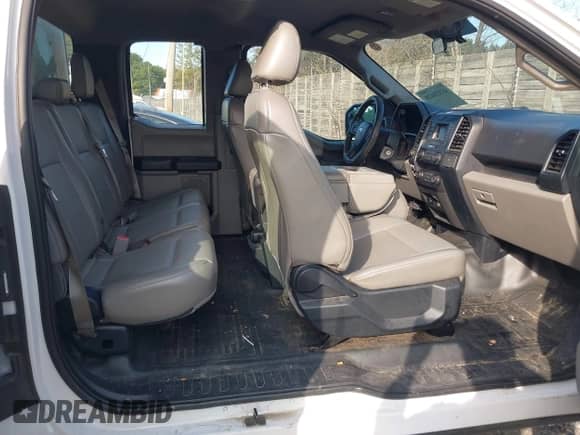 2015 Ford F-150 XLT z VIN 1FTEX1E84FFC23007, wystawiony jako IAAI lot #43333428 z przebiegiem 245 290 mil mil oraz . Historia ofert i sprzedaży dostępna na DreamBid. Obrazek 8.