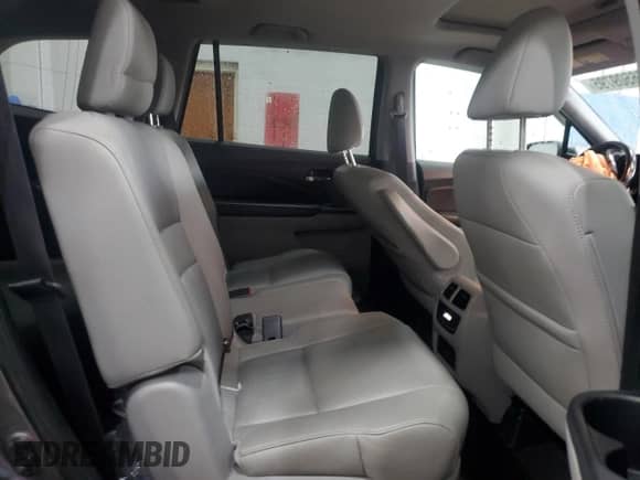 2017 Honda Pilot EX-L z VIN 5FNYF6H78HB002176, wystawiony jako Copart lot #56509795 z przebiegiem 127 318 mil mil oraz Szkoda całkowita • Salvage title. Historia ofert i sprzedaży dostępna na DreamBid. Obrazek 11.