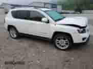 2014 Jeep Compass Limited z VIN 1C4NJDCB3ED500919, wystawiony jako Copart lot #63126535 z przebiegiem 99 312 mil mil oraz Szkoda całkowita • Salvage title. Historia ofert i sprzedaży dostępna na DreamBid. Obrazek 4.