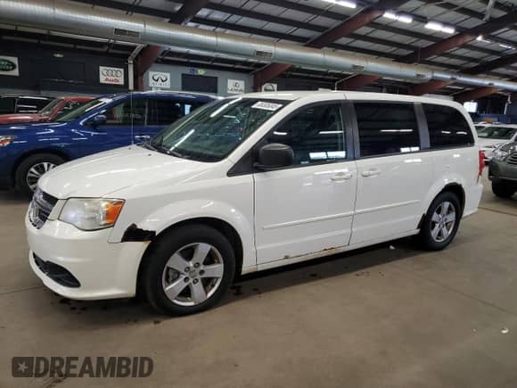 2013 Dodge Grand Caravan SE with VIN 2C4RDGBG5DR533388, listed as a Copart auction lot 85305045 with 137,722 mi miles and Clean title. Bid and sale history available at DreamBid. Image 1.