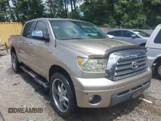 2008 Toyota Tundra Limited z VIN 5TFDV58198X044689, wystawiony jako IAAI lot #42944723 z przebiegiem 254 075 mil mil oraz . Historia ofert i sprzedaży dostępna na DreamBid. Obrazek 1.