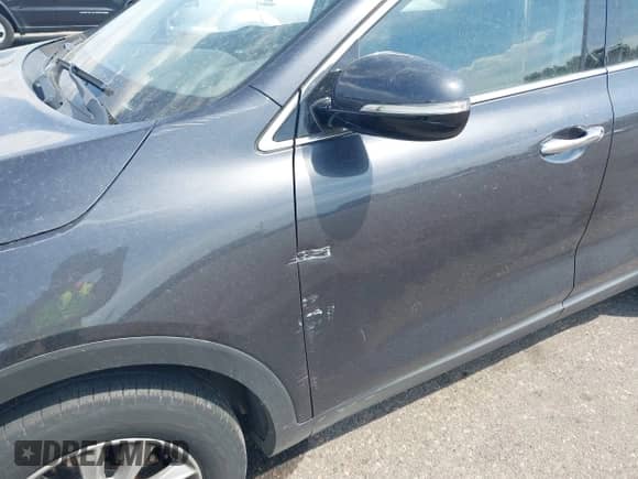 2019 Kia Sorento LX with VIN 5XYPG4A5XKG489435, listed as a IAAI auction lot 42862405 with Not provided miles and . Bid and sale history available at DreamBid. Image 6.