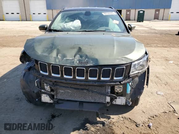 2020 Jeep Compass Limited with VIN 3C4NJDCB9LT216203, listed as a Copart auction lot 80500965 with 32,867 mi miles and Salvage title. Bid and sale history available at DreamBid. Image 5.