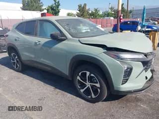 2024 Chevrolet Trax 1RS с VIN KL77LGE26RC186726, выставлен на аукционе IAAI как лот 42844196 с пробегом 12 904 миль миль и . История ставок и продаж доступна на DreamBid. Изображение 1.