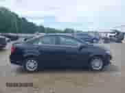 2020 Chevrolet Sonic LT z VIN 1G1JD5SB7L4118668, wystawiony jako IAAI lot #42396816 z przebiegiem 64 182 mil mil oraz . Historia ofert i sprzedaży dostępna na DreamBid. Obrazek 13.