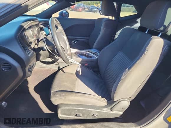 2019 Dodge Challenger R/T z VIN 2C3CDZBTXKH556915, wystawiony jako Copart lot #89700955 z przebiegiem 158 227 mil mil oraz Czysty tytuł • Clean title. Historia ofert i sprzedaży dostępna na DreamBid. Obrazek 7.