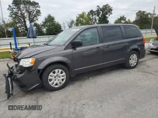 2019 Dodge Grand Caravan SE with VIN 2C4RDGBG1KR624056, listed as a Copart auction lot 86478885 with 182,525 mi miles and Salvage title. Bid and sale history available at DreamBid. Image 1.