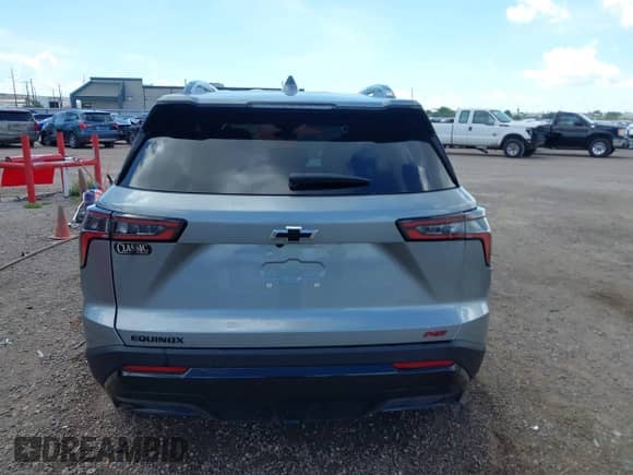 2025 Chevrolet Equinox FWD RS z VIN 3GNAXLEG7SL210194, wystawiony jako IAAI lot #42597446 z przebiegiem 10 519 mil mil oraz . Historia ofert i sprzedaży dostępna na DreamBid. Obrazek 16.