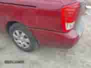 2008 Hyundai Entourage GLS z VIN KNDMC233886045738, wystawiony jako IAAI lot #42258530 z przebiegiem 190 771 mil mil oraz . Historia ofert i sprzedaży dostępna na DreamBid. Obrazek 14.