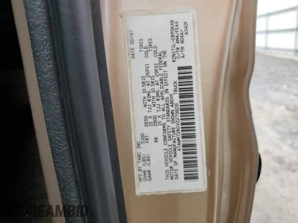 1997 Toyota Tacoma z VIN 4TAWM72N1VZ279828, wystawiony jako Copart lot #58385785 z przebiegiem 347 448 mil mil oraz Szkoda całkowita • Salvage title. Historia ofert i sprzedaży dostępna na DreamBid. Obrazek 12.
