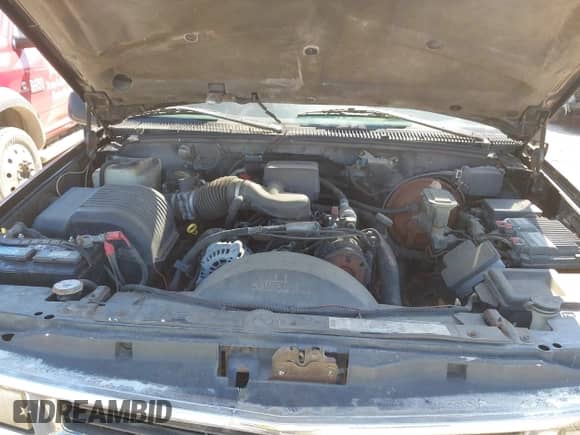 1996 Chevrolet Suburban с VIN 3GNFK16R3TG131124, выставлен на аукционе IAAI как лот 41880469 с пробегом 362 609 миль миль и . История ставок и продаж доступна на DreamBid. Изображение 10.