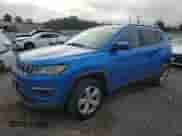 2019 Jeep Compass Latitude с VIN 3C4NJDBB6KT734561, выставлен на аукционе Copart как лот 81652755 с пробегом 91 408 миль миль и Списание • Salvage title. История ставок и продаж доступна на DreamBid. Изображение 1.