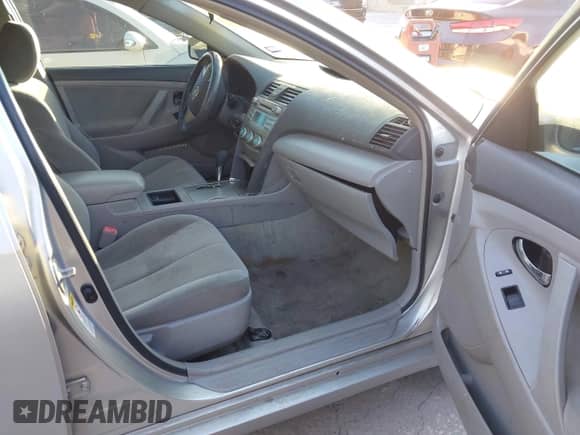 2009 Toyota Camry LE with VIN 4T1BE46K39U318352, listed as a IAAI auction lot 43497648 with 121,154 mi miles and . Bid and sale history available at DreamBid. Image 5.