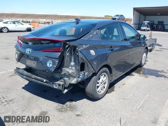 2018 Toyota Prius Plus z VIN JTDKARFP3J3073801, wystawiony jako IAAI lot #42903373 z przebiegiem 90 429 mil mil oraz . Historia ofert i sprzedaży dostępna na DreamBid. Obrazek 4.