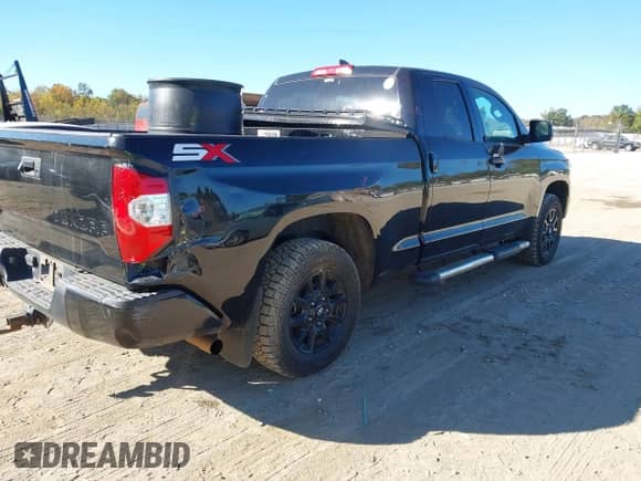2020 Toyota Tundra SR с VIN 5TFUY5F14LX892921, выставлен на аукционе IAAI как лот 43393983 с пробегом 76 776 миль миль и . История ставок и продаж доступна на DreamBid. Изображение 4.
