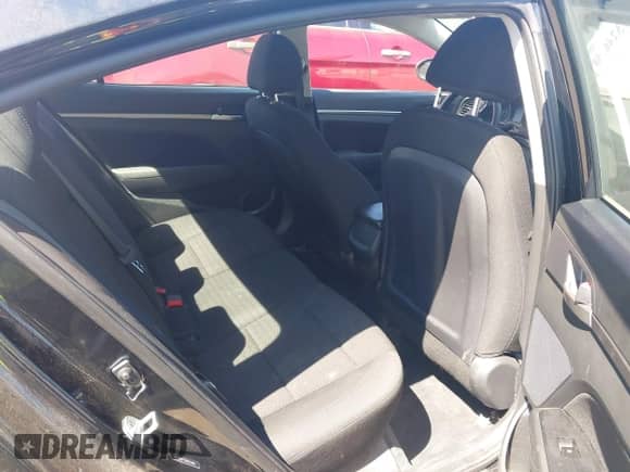 2020 Hyundai Elantra SEL z VIN 5NPD84LF5LH615460, wystawiony jako IAAI lot #43246168 z przebiegiem 49 530 mil mil oraz . Historia ofert i sprzedaży dostępna na DreamBid. Obrazek 8.