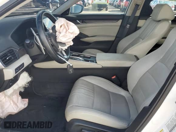 2018 Honda Accord Touring z VIN 1HGCV2F9XJA027462, wystawiony jako Copart lot #81780915 z przebiegiem Nie podano mil oraz Szkoda całkowita • Salvage title. Historia ofert i sprzedaży dostępna na DreamBid. Obrazek 7.