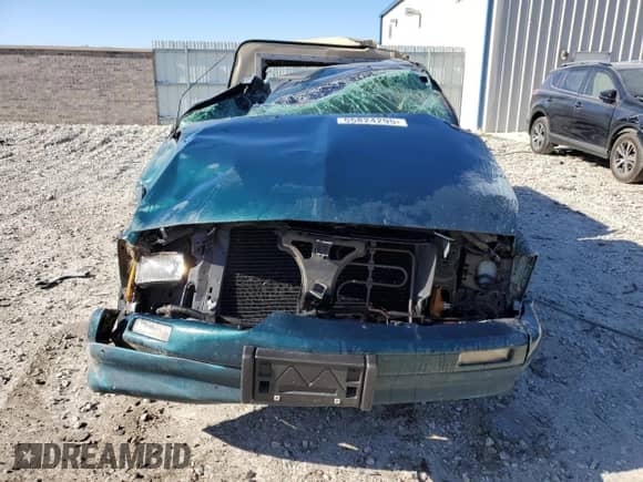 1997 Chevrolet S-10 LS с VIN 1GCCS1440VK106986, выставлен на аукционе Copart как лот 55824295 с пробегом 96 545 миль миль и На запчасти • Non repairable. История ставок и продаж доступна на DreamBid. Изображение 5.