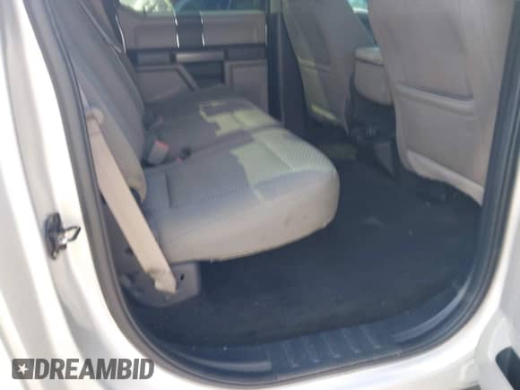 2018 Ford F-150 XLT z VIN 1FTEW1EG4JKD73029, wystawiony jako IAAI lot #43200359 z przebiegiem 72 883 mil mil oraz . Historia ofert i sprzedaży dostępna na DreamBid. Obrazek 8.