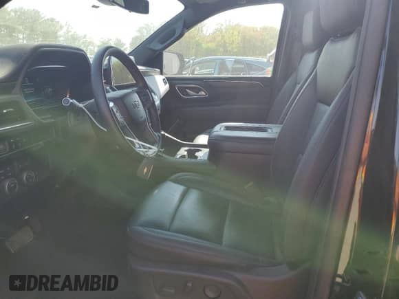 2024 Chevrolet Suburban Z71 с VIN 1GNSKDKD1RR116799, выставлен на аукционе Copart как лот 53435185 с пробегом 23 697 миль миль и Списание • Salvage title. История ставок и продаж доступна на DreamBid. Изображение 7.