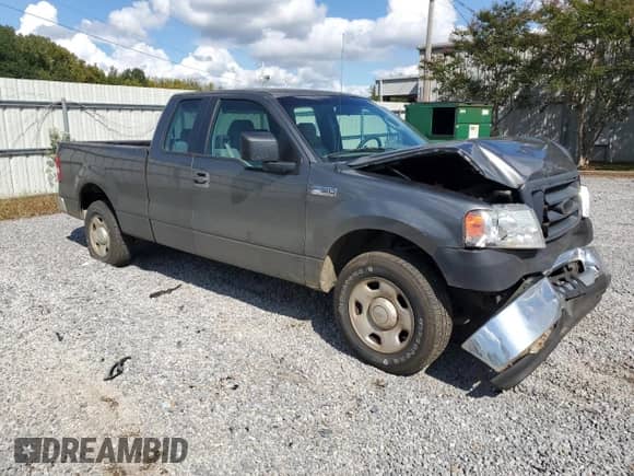 2006 Ford F-150 STX with VIN 1FTRX12W56NA18435, listed as a Copart auction lot 85090315 with 217,581 mi miles and Salvage title. Bid and sale history available at DreamBid. Image 4.