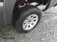 2005 GMC Sierra 1500 SLE с VIN 2GTEK13T851393981, выставлен на аукционе IAAI как лот 43417332 с пробегом 257 564 миль миль и . История ставок и продаж доступна на DreamBid. Изображение 17.