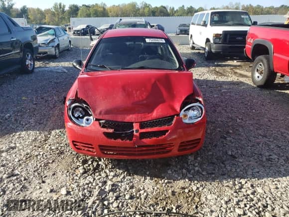 2004 Dodge Neon SE z VIN 1B3ES26C94D507590, wystawiony jako Copart lot #75286674 z przebiegiem 85 456 mil mil oraz Nie do naprawy • Non repairable. Historia ofert i sprzedaży dostępna na DreamBid. Obrazek 5.