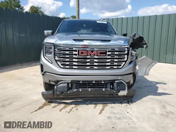 2024 GMC Sierra 1500 Denali z VIN 3GTUUGEL5RG282968, wystawiony jako Copart lot #80407365 z przebiegiem 3 707 mil mil oraz Czysty tytuł • Clean title. Historia ofert i sprzedaży dostępna na DreamBid. Obrazek 5.