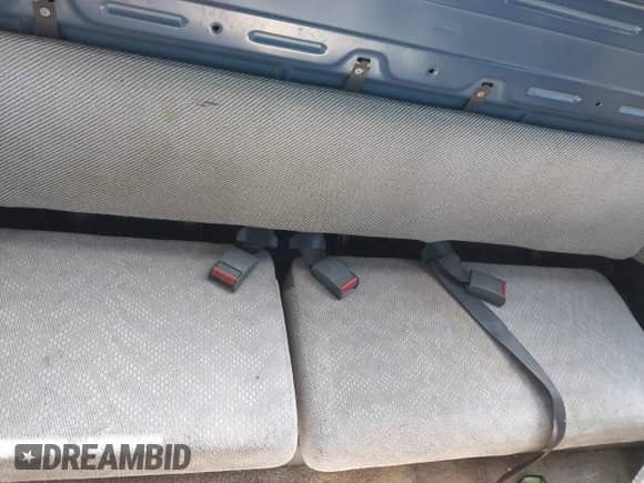 1990 Dodge Dakota z VIN 1B7FL23X0LS641390, wystawiony jako IAAI lot #42826429 z przebiegiem 186 919 mil mil oraz . Historia ofert i sprzedaży dostępna na DreamBid. Obrazek 8.