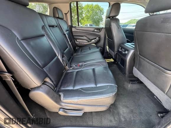 2018 Chevrolet Suburban LT с VIN 1GNSKHKC8JR111098, выставлен на аукционе Copart как лот 72084715 с пробегом 199 458 миль миль и Чистый • Clean title. История ставок и продаж доступна на DreamBid. Изображение 11.