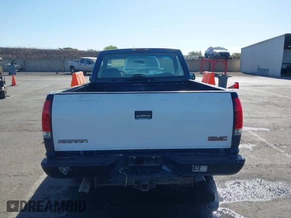 1995 GMC Sierra 1500 с VIN 1GTEC14H1SZ506910, выставлен на аукционе IAAI как лот 42905731 с пробегом 361 784 миль миль и . История ставок и продаж доступна на DreamBid. Изображение 16.