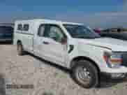 2022 Ford F-150 XL z VIN 1FTEX1C56NKE34594, wystawiony jako IAAI lot #43129684 z przebiegiem 42 628 mil mil oraz . Historia ofert i sprzedaży dostępna na DreamBid. Obrazek 6.