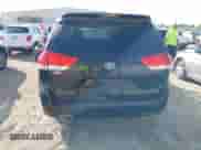2012 Toyota Sienna LE z VIN 5TDKA3DC1CS013790, wystawiony jako IAAI lot #43538967 z przebiegiem 169 129 mil mil oraz . Historia ofert i sprzedaży dostępna na DreamBid. Obrazek 16.