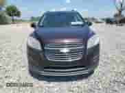 2015 Chevrolet Trax LT z VIN KL7CJLSB5FB095434, wystawiony jako Copart lot #68701045 z przebiegiem 80 928 mil mil oraz Szkoda całkowita • Salvage title. Historia ofert i sprzedaży dostępna na DreamBid. Obrazek 5.